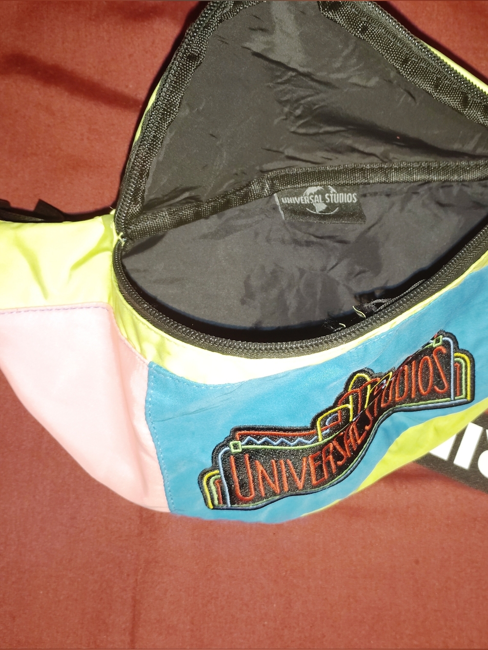 Universal Studio Fanny Pack Retro - Picture 4 of 5